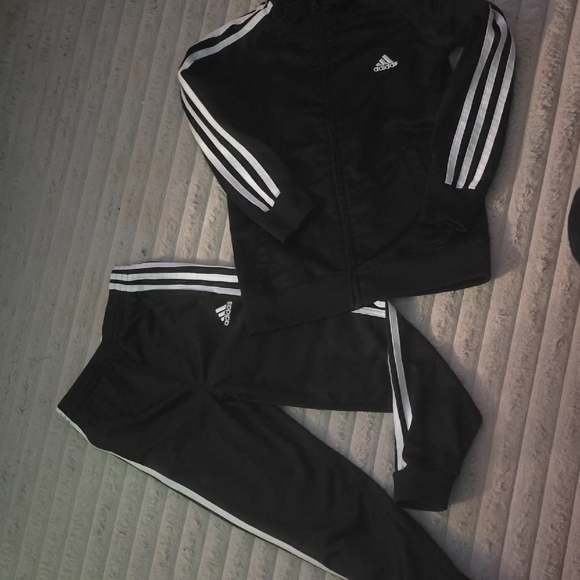 Adidas Kids Black Tracksuit Set Like New - Picture 1 of 8